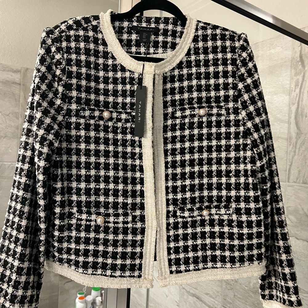 Tahari Black and White Houndstooth Blazer - Picture 2 of 11